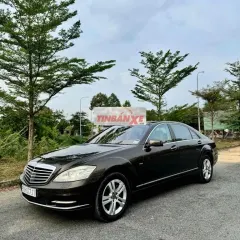 Mercedes-Benz S400 Hybrid model 2010