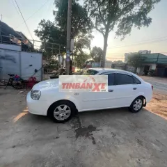 Chevrolet Lacetti Trắng