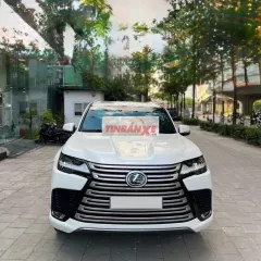 Lexus LX600 Urban 7 chỗ , sản xuất 2023