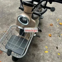 Xe máy điện Yadea i8 2024 Kem
