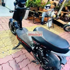 Xe điện HGT màu Xanh