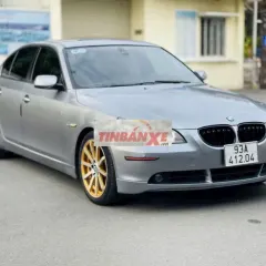BMW 530i Xám 230000 km
