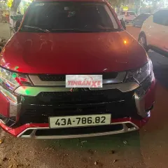 Mitsubishi Outlander 2023 Đỏ