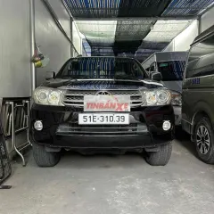 Toyota Fortuner 2010 Đen 154000 km bao tess hãng