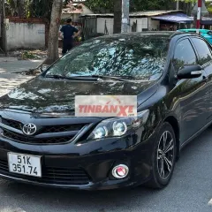 Toyota Corolla Altis 2.0V 2013 Đen 76.000km