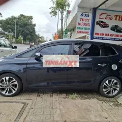 Kia Rondo 2019 7 chỗ xanh Đen