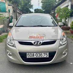 Hyundai i20 Vàng cát