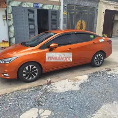 Nissan Almera màu Cam