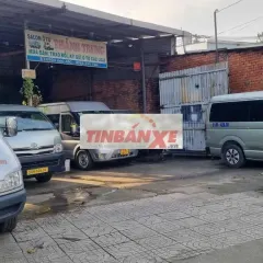 Toyota Hiace 2011 16 chỗ Bạc