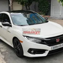 Honda Civic 1.5 VTEC Turbo 2016 Trắng 105 ngàn km