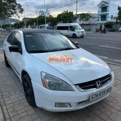 Honda Accord Trắng
