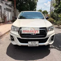 Toyota Hilux Trắng Số tự động Dầu