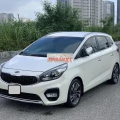Kia Rondo DAT 2018 máy dầu số tự động màu trắng