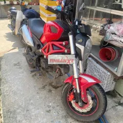 Ducati Monster Đỏ Xe côn tay