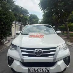 Toyota Fortuner MT 2017 Máy dầu Số sàn Trắng