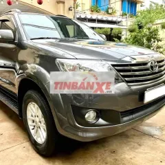 Toyota Fortuner 2.7V 4x2 2013. Xe gia đình đẹp