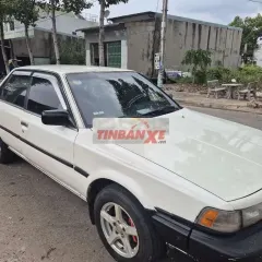 Toyota Camry 1987 Trắng