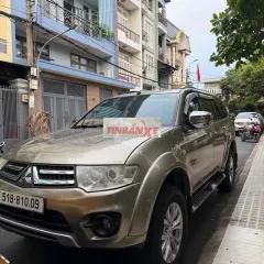 Mitsubishi Pajero Sport 2.5MT 2016 Vàng cát