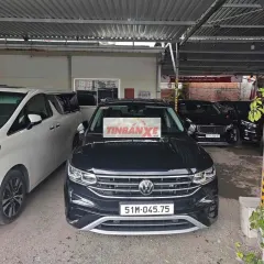 Bán gấp Volkswagen Tiguan 2025 Đen 10373 km