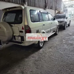 Isuzu Hi-Lander 2006 Dầu Trắng 7 chỗ