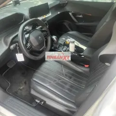 Peugeot 2008 2024 Active 8.900 km Trắng