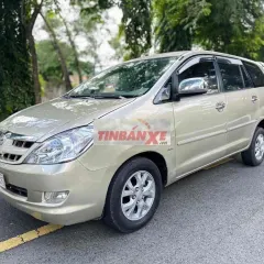 Toyota inova G 2008 MT