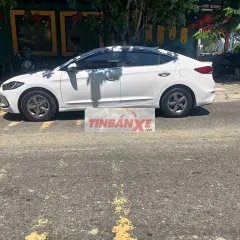 Hyundai Elantra 2017 Số sàn Trắng