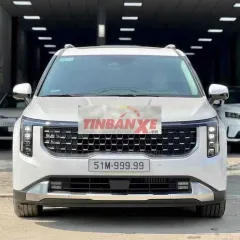 Kia Carnival 2024 Signature 12000 km