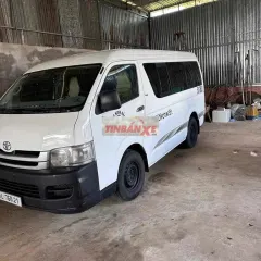 Toyota Hiace Van 2010 Trắng