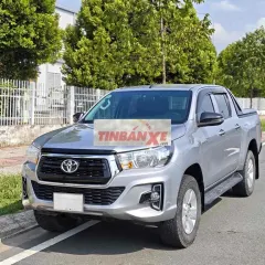 🔴 Toyota Hilux 2020 2.4 EAT 91357 km Bạc