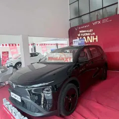 VinFast MVP7