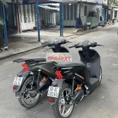 Xe máy điện Quatums2 S2 Đen Vài ngàn KM