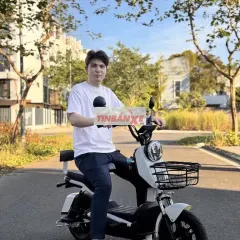 Xe điện SK8 48V20A Li-ion 500W Trắng, Đen