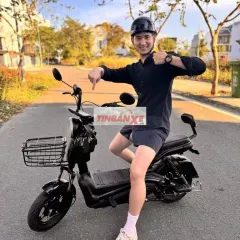 Xe máy điện Yadea SK8 Đen