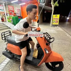 Xe máy Cuxi màu Cam