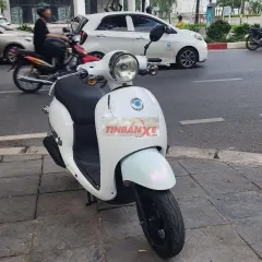 Girono 50cc màu trắng xe mới 100% biển Hà Nội