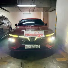 VinFast LuxA Premium 2019 Đỏ