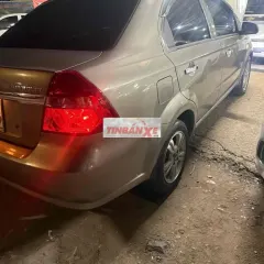 Chevrolet Aveo 2017 Tự động Vàng cát