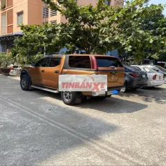 Nissan Navara 5 chỗ màu Nâu