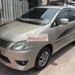 Innova 2013 j vàng cát 8 chỗ
