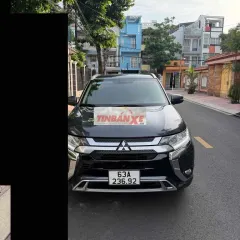 Mitsubishi Outlander CVT 2.0 đời cuối 2023,,