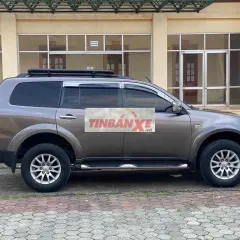 Mitsubishi Pajero Sport máy dầu 2 cầu