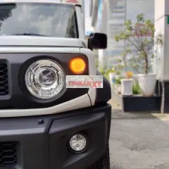 Suzuki Jimny SUV Tự động Trắng