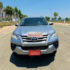 Toyota Fortuner máy dầu xe đẹp trả góp