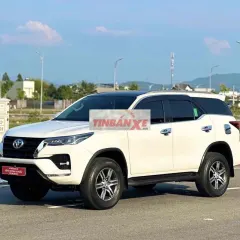 Toyota Fortuner 2021 Trắng