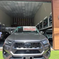 Toyota Hilux 4x2 AT 2024