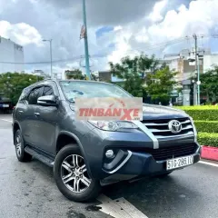 Toyota Fortuner 2017 Số sàn Xám