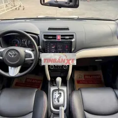 Toyota Rush Trắng 7 chỗ