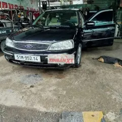Ford Laser 2000 Số tự động n Đen