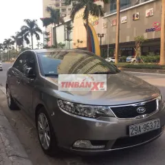 Kia Forte 2013 bạc 90000 km